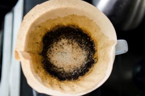 Imagem filtro de papel com café