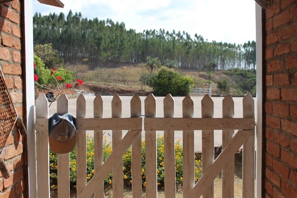 Foto da porteira do Sitio Tongó